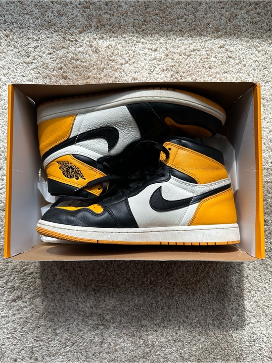 Jordan Other - Air Jordan 1 High Black, Yellow, and White — Size USA 11
